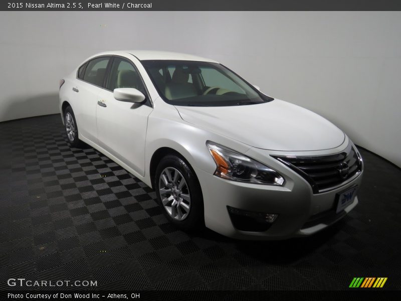 Pearl White / Charcoal 2015 Nissan Altima 2.5 S