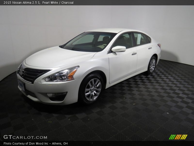 Pearl White / Charcoal 2015 Nissan Altima 2.5 S