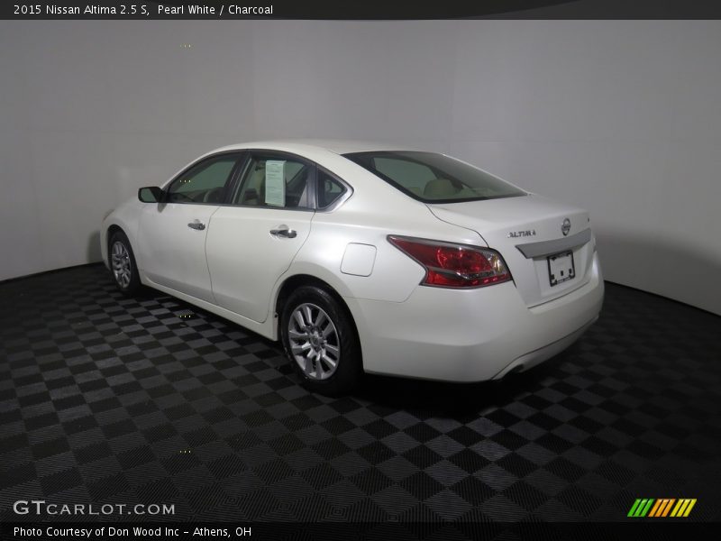 Pearl White / Charcoal 2015 Nissan Altima 2.5 S