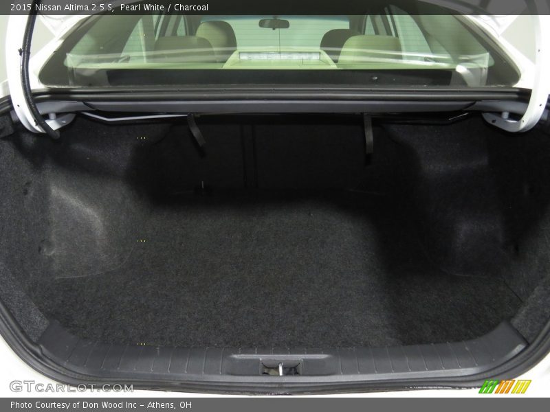 Pearl White / Charcoal 2015 Nissan Altima 2.5 S