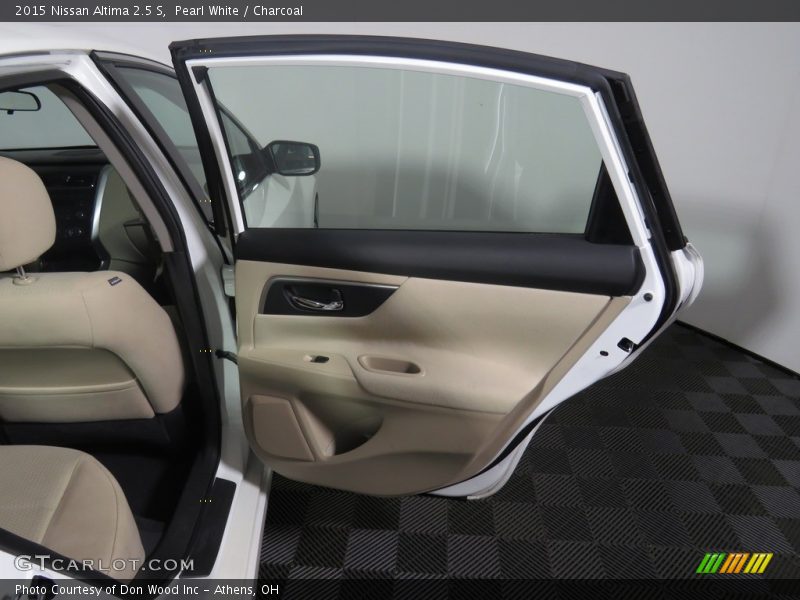 Pearl White / Charcoal 2015 Nissan Altima 2.5 S