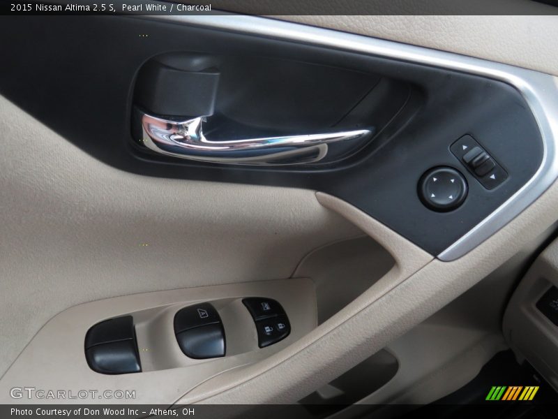 Pearl White / Charcoal 2015 Nissan Altima 2.5 S