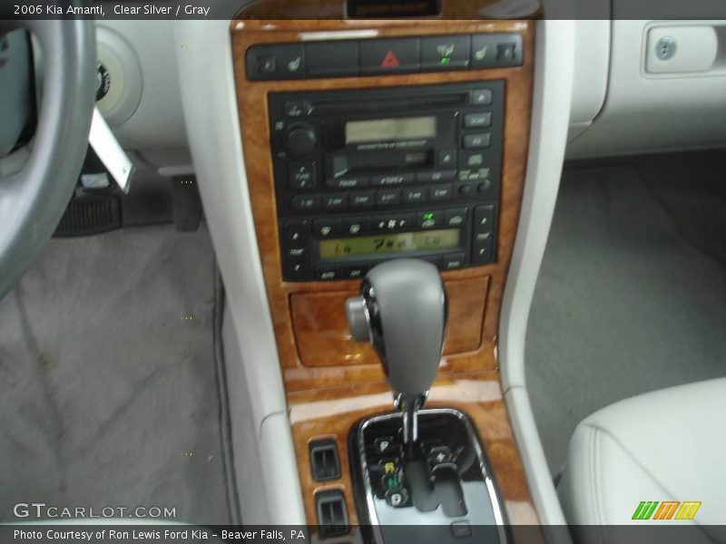 Clear Silver / Gray 2006 Kia Amanti