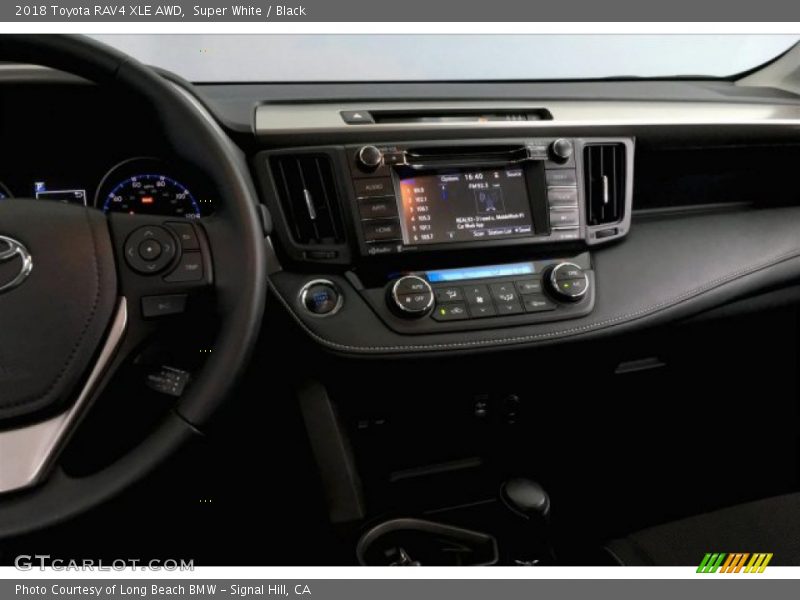Super White / Black 2018 Toyota RAV4 XLE AWD