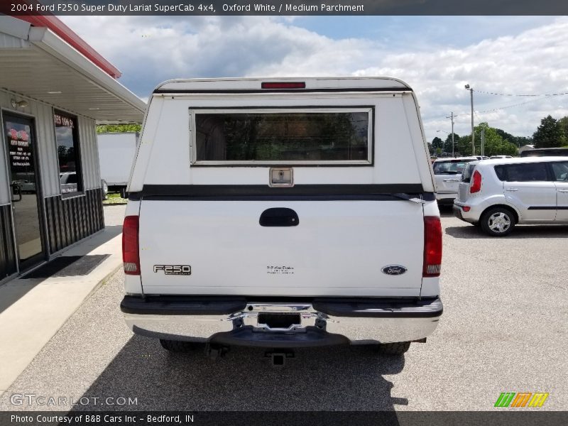 Oxford White / Medium Parchment 2004 Ford F250 Super Duty Lariat SuperCab 4x4