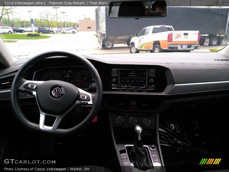 Platinum Gray Metallic / Titan Black 2019 Volkswagen Jetta S