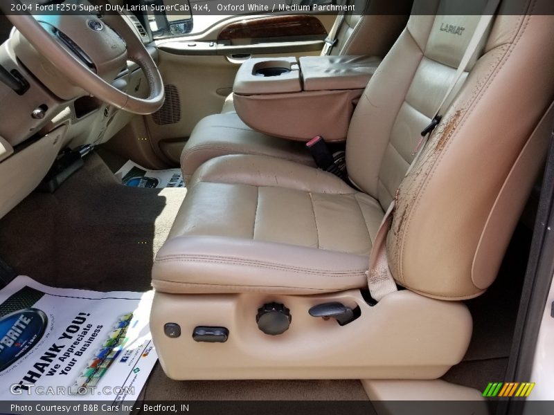 Oxford White / Medium Parchment 2004 Ford F250 Super Duty Lariat SuperCab 4x4