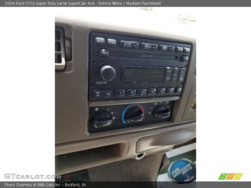 Oxford White / Medium Parchment 2004 Ford F250 Super Duty Lariat SuperCab 4x4