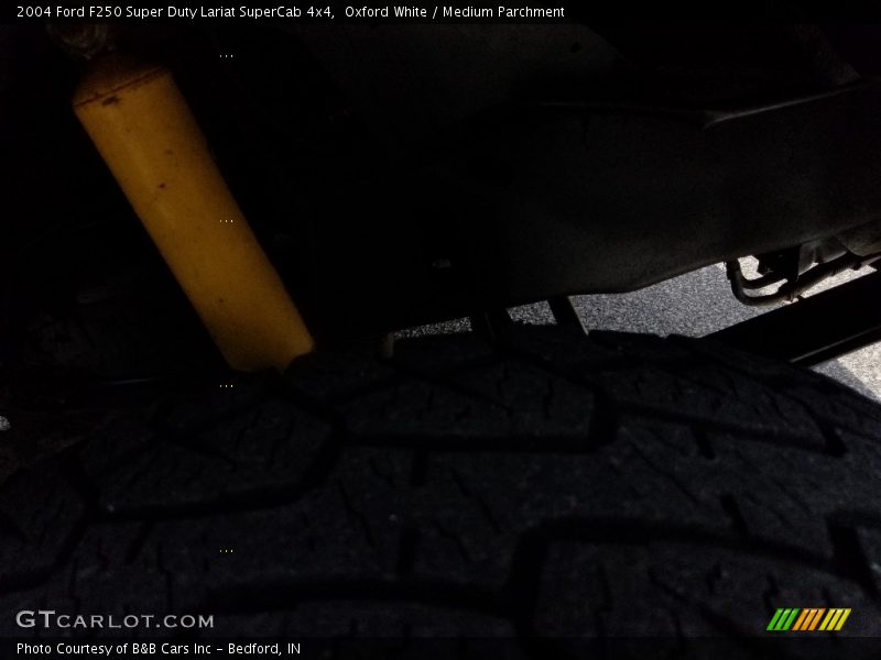 Oxford White / Medium Parchment 2004 Ford F250 Super Duty Lariat SuperCab 4x4
