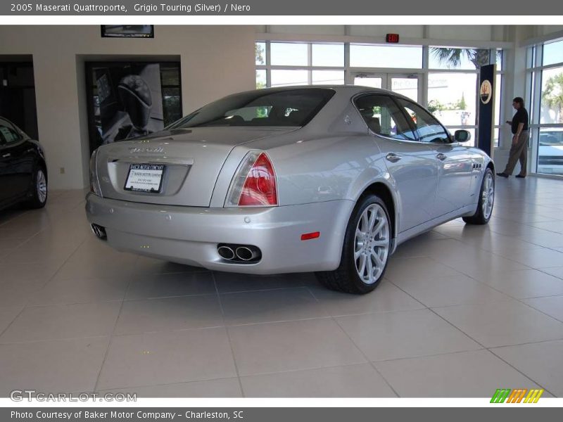 Grigio Touring (Silver) / Nero 2005 Maserati Quattroporte