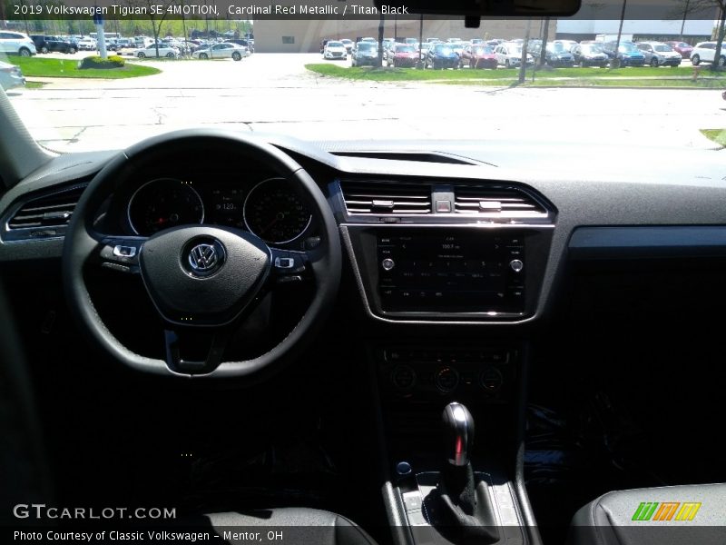 Cardinal Red Metallic / Titan Black 2019 Volkswagen Tiguan SE 4MOTION
