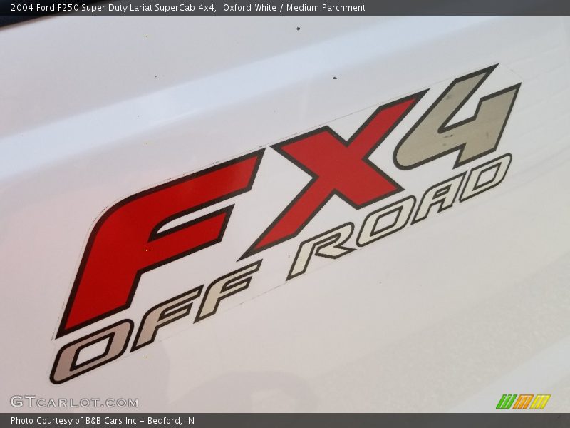 Oxford White / Medium Parchment 2004 Ford F250 Super Duty Lariat SuperCab 4x4