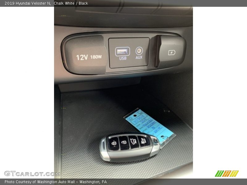 Chalk White / Black 2019 Hyundai Veloster N
