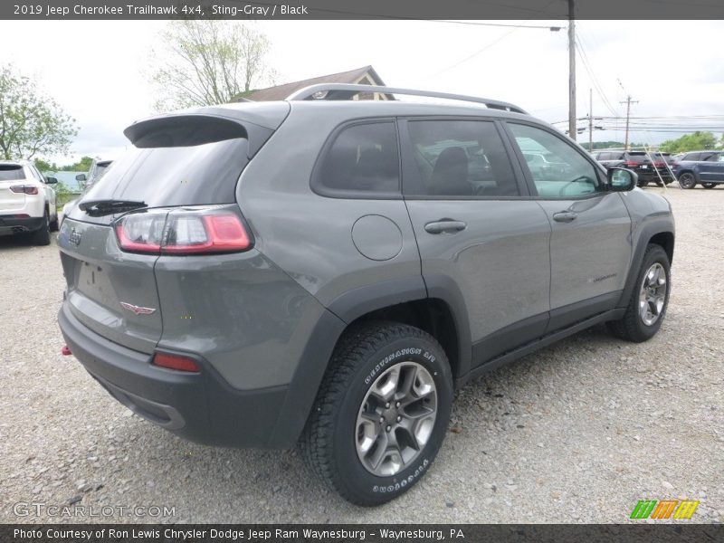 Sting-Gray / Black 2019 Jeep Cherokee Trailhawk 4x4