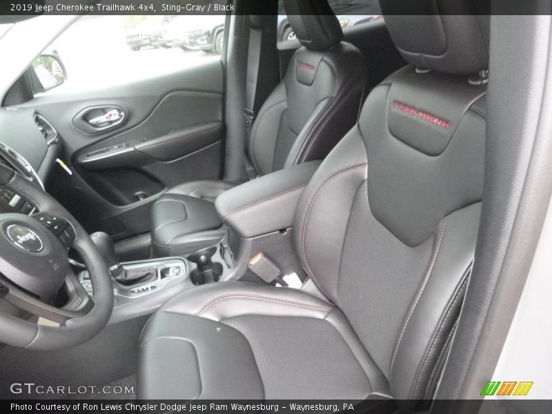 Sting-Gray / Black 2019 Jeep Cherokee Trailhawk 4x4