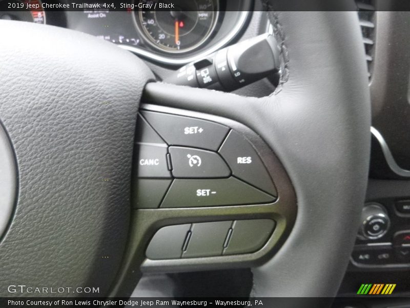 Sting-Gray / Black 2019 Jeep Cherokee Trailhawk 4x4