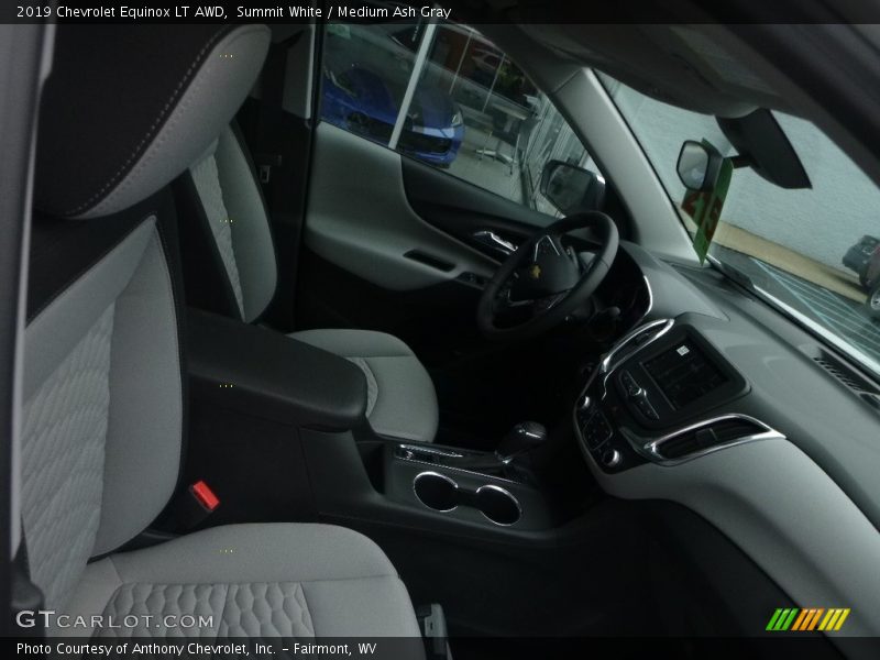 Summit White / Medium Ash Gray 2019 Chevrolet Equinox LT AWD
