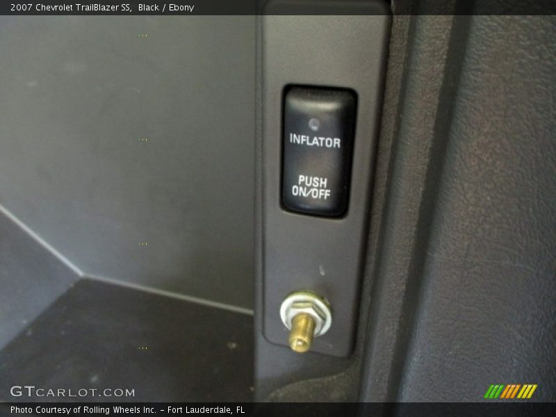 Black / Ebony 2007 Chevrolet TrailBlazer SS