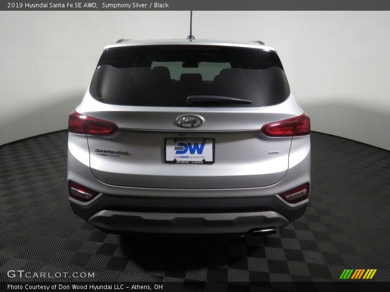 Symphony Silver / Black 2019 Hyundai Santa Fe SE AWD