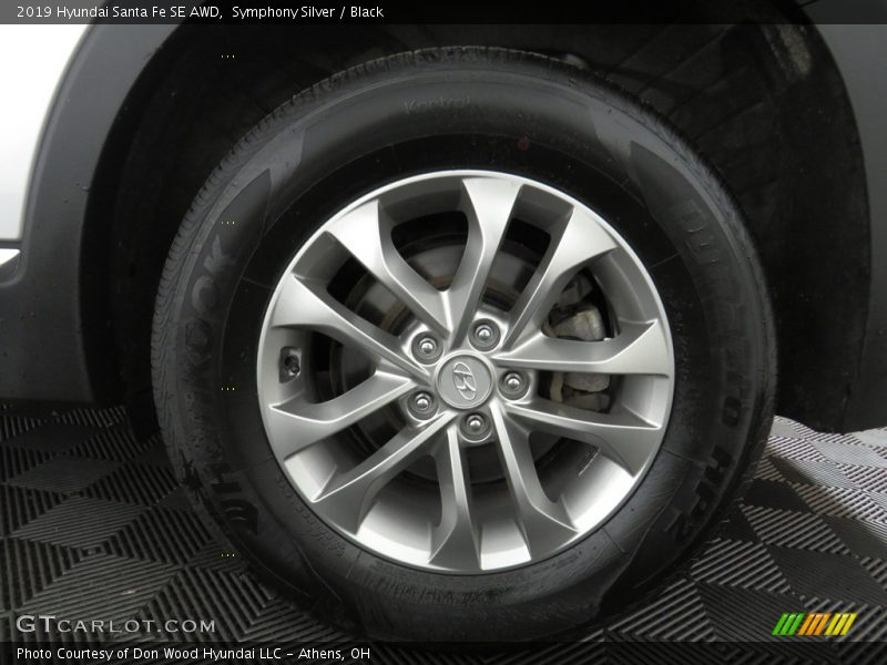Symphony Silver / Black 2019 Hyundai Santa Fe SE AWD