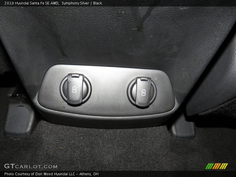 Symphony Silver / Black 2019 Hyundai Santa Fe SE AWD