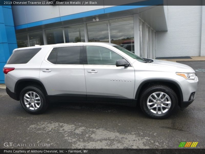 Silver Ice Metallic / Jet Black 2019 Chevrolet Traverse LS AWD