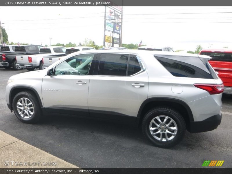 Silver Ice Metallic / Jet Black 2019 Chevrolet Traverse LS AWD