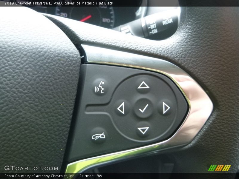 Silver Ice Metallic / Jet Black 2019 Chevrolet Traverse LS AWD