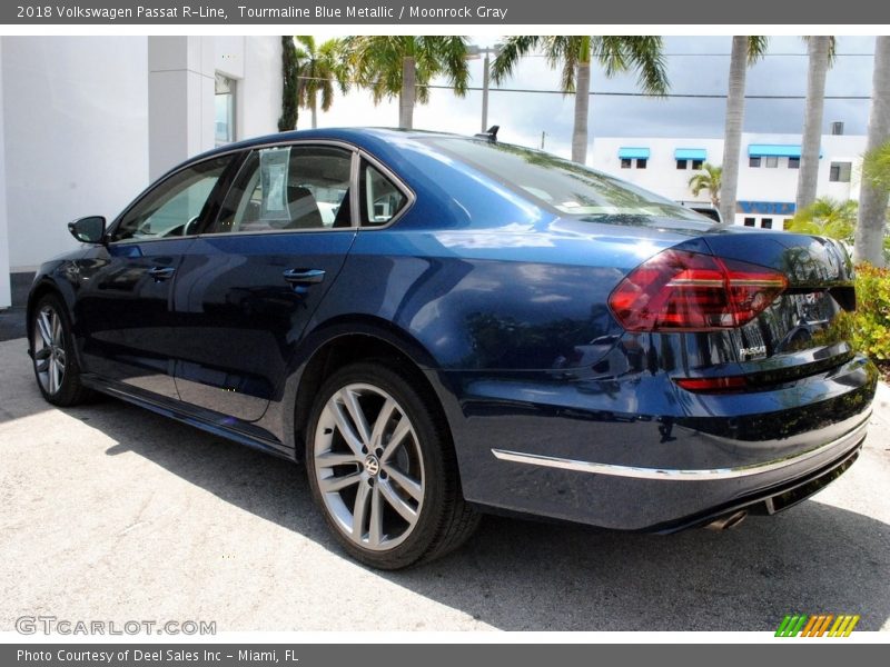 Tourmaline Blue Metallic / Moonrock Gray 2018 Volkswagen Passat R-Line