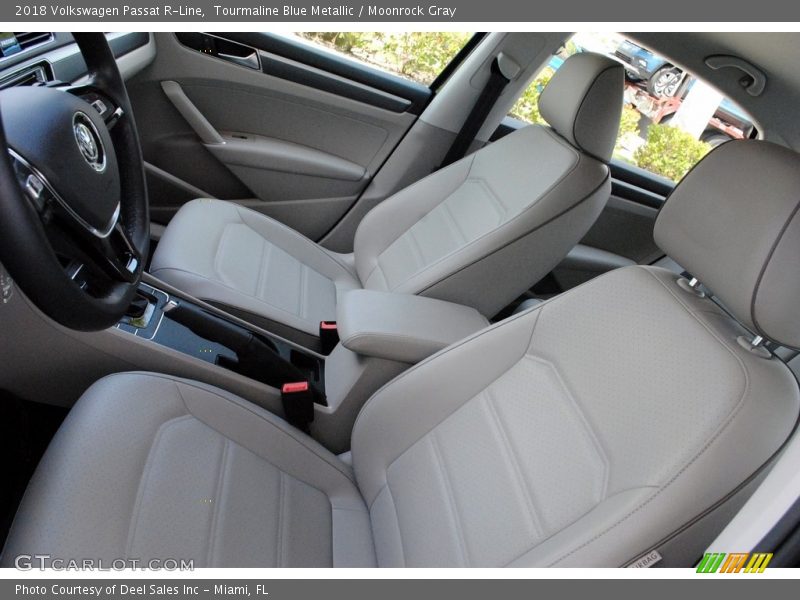 Tourmaline Blue Metallic / Moonrock Gray 2018 Volkswagen Passat R-Line