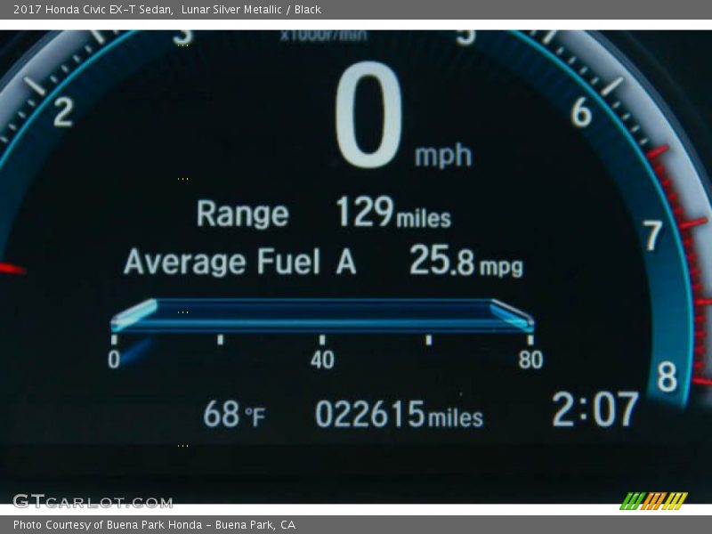 Lunar Silver Metallic / Black 2017 Honda Civic EX-T Sedan