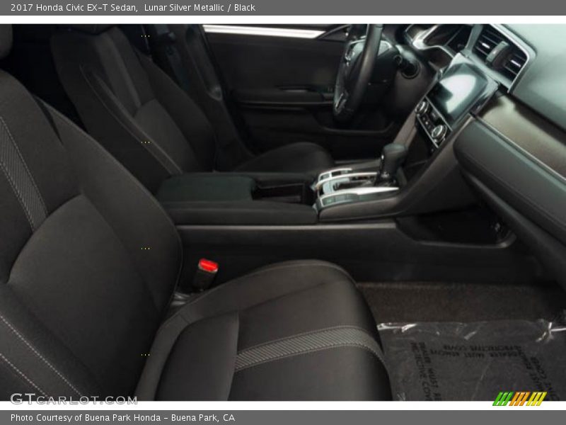 Lunar Silver Metallic / Black 2017 Honda Civic EX-T Sedan