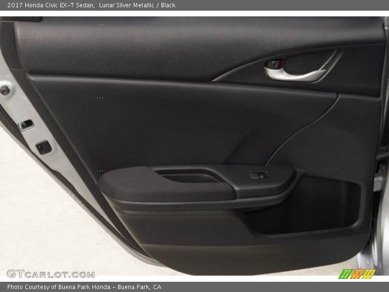 Lunar Silver Metallic / Black 2017 Honda Civic EX-T Sedan