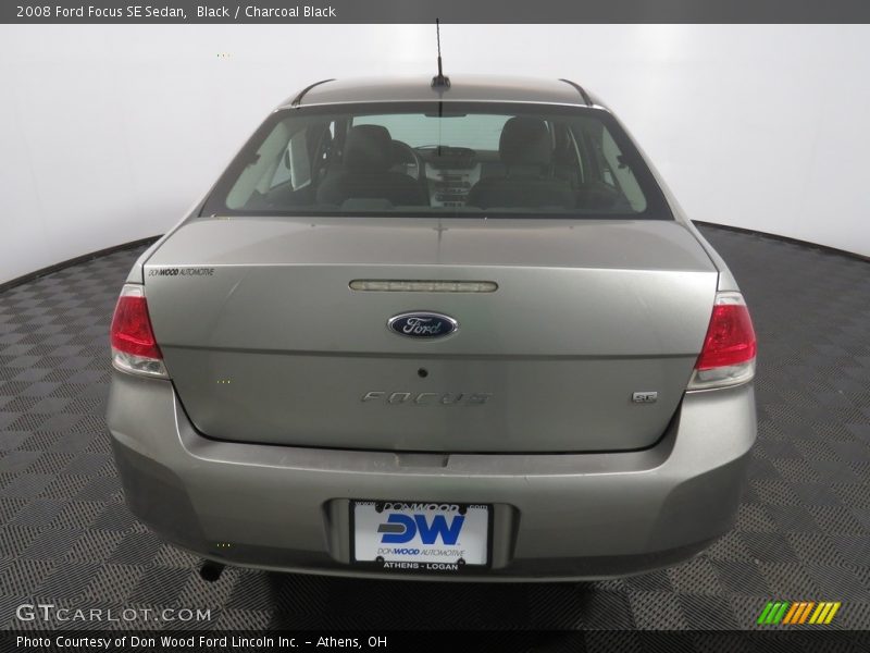 Black / Charcoal Black 2008 Ford Focus SE Sedan
