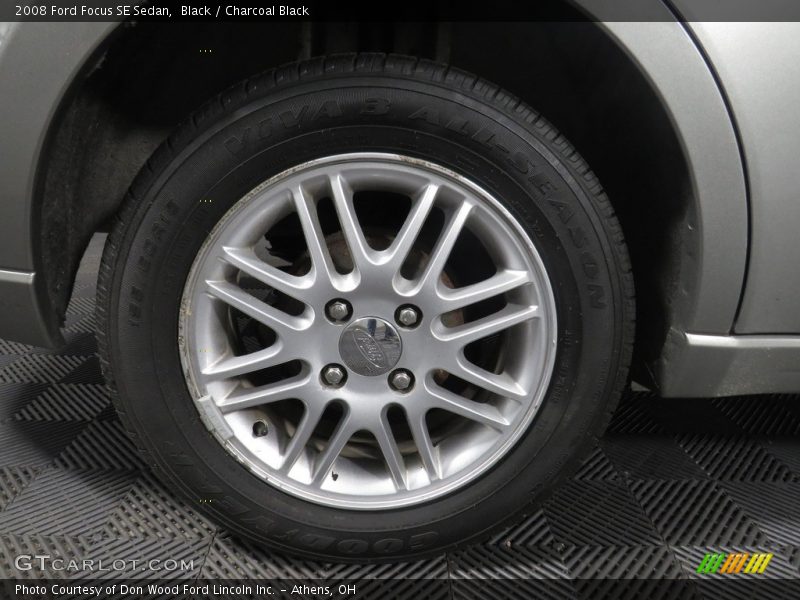 Black / Charcoal Black 2008 Ford Focus SE Sedan