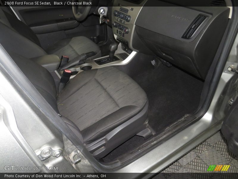 Black / Charcoal Black 2008 Ford Focus SE Sedan