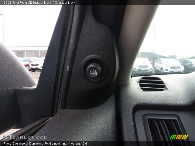 Black / Charcoal Black 2008 Ford Focus SE Sedan