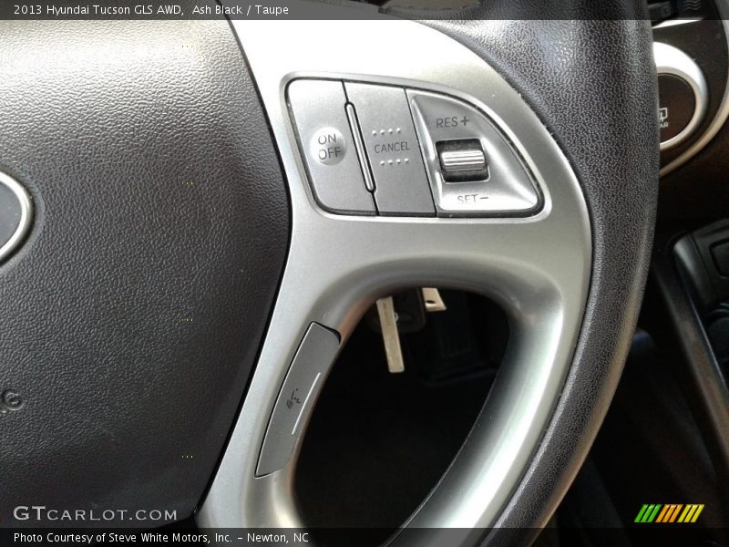 Ash Black / Taupe 2013 Hyundai Tucson GLS AWD