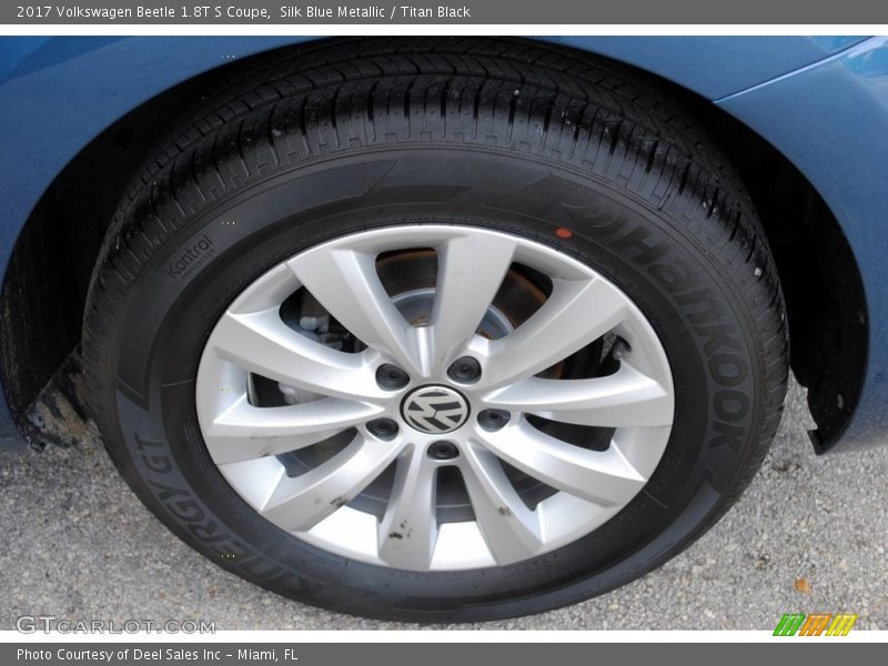 Silk Blue Metallic / Titan Black 2017 Volkswagen Beetle 1.8T S Coupe