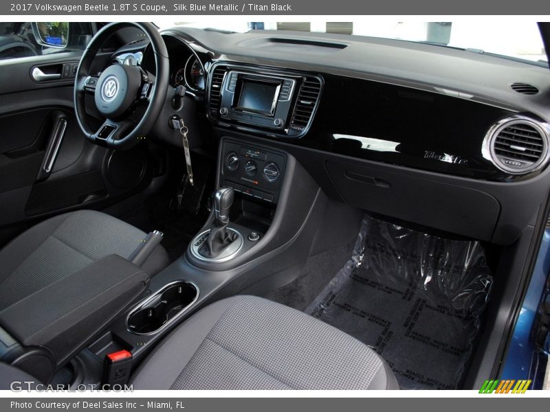 Silk Blue Metallic / Titan Black 2017 Volkswagen Beetle 1.8T S Coupe
