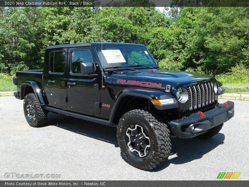 Front 3/4 View of 2020 Gladiator Rubicon 4x4