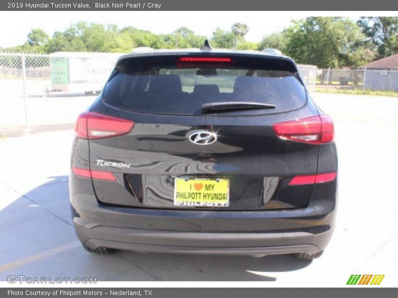 Black Noir Pearl / Gray 2019 Hyundai Tucson Value