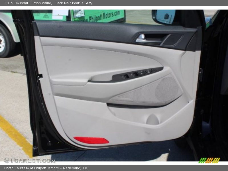 Black Noir Pearl / Gray 2019 Hyundai Tucson Value