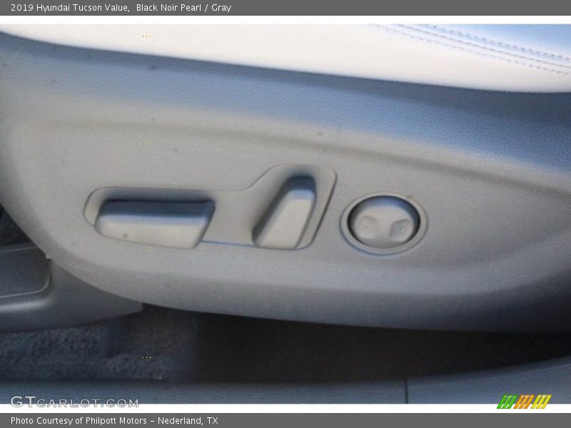 Black Noir Pearl / Gray 2019 Hyundai Tucson Value