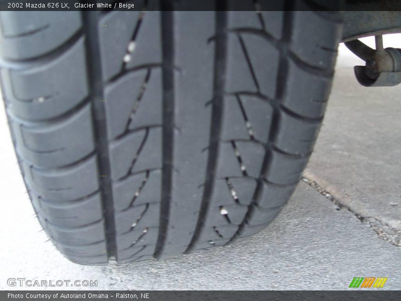 Glacier White / Beige 2002 Mazda 626 LX