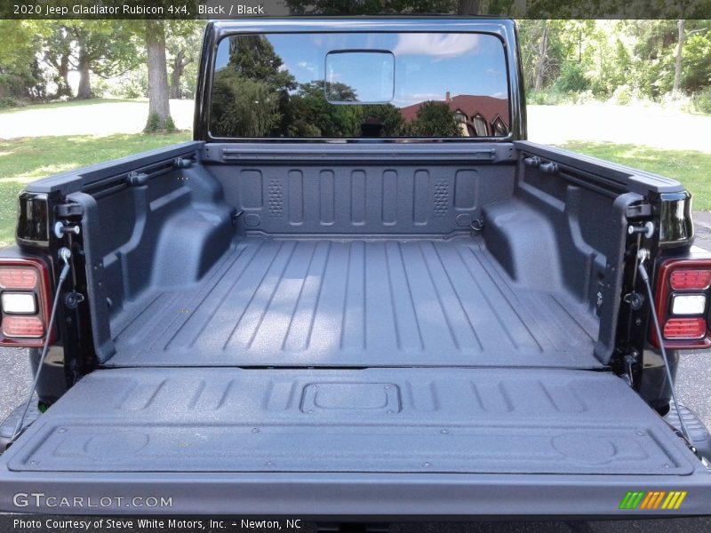  2020 Gladiator Rubicon 4x4 Trunk