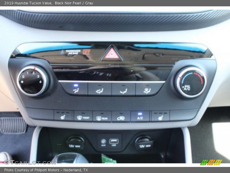 Black Noir Pearl / Gray 2019 Hyundai Tucson Value