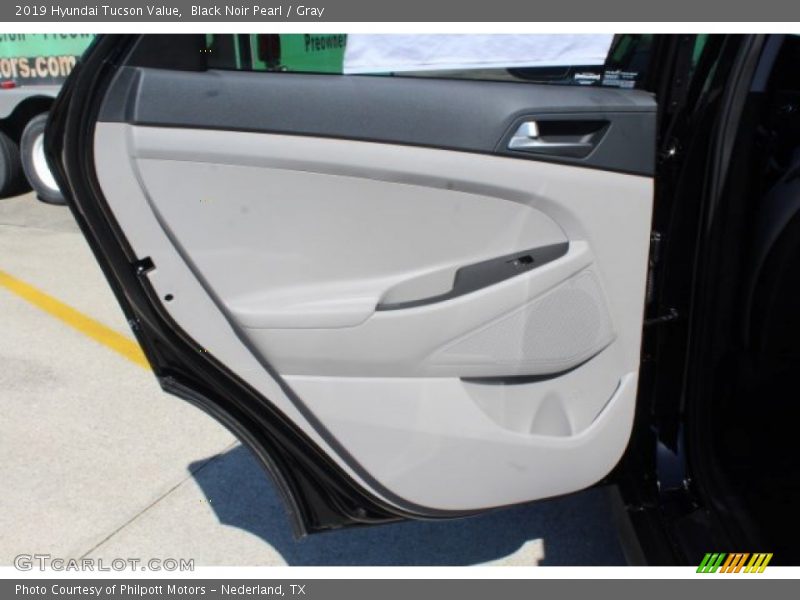 Black Noir Pearl / Gray 2019 Hyundai Tucson Value