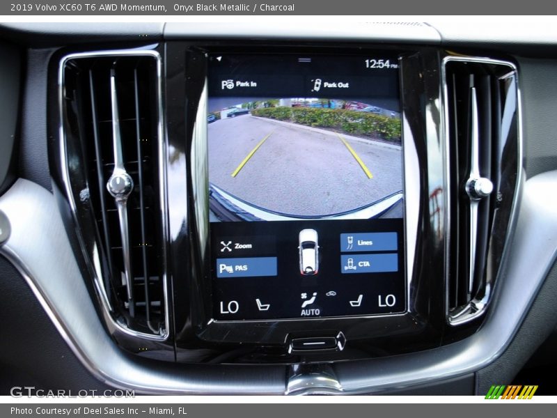Onyx Black Metallic / Charcoal 2019 Volvo XC60 T6 AWD Momentum