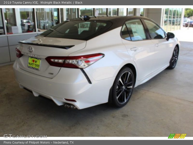 Midnight Black Metallic / Black 2019 Toyota Camry XSE